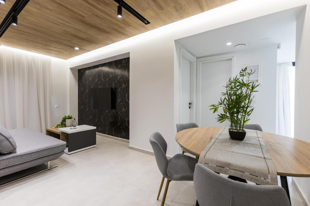 Varkiza Luxury Suites By Raise Вари Экстерьер фото
