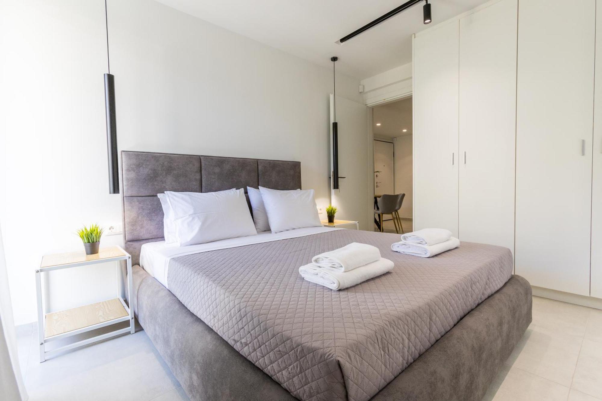 Varkiza Luxury Suites By Raise Вари Экстерьер фото