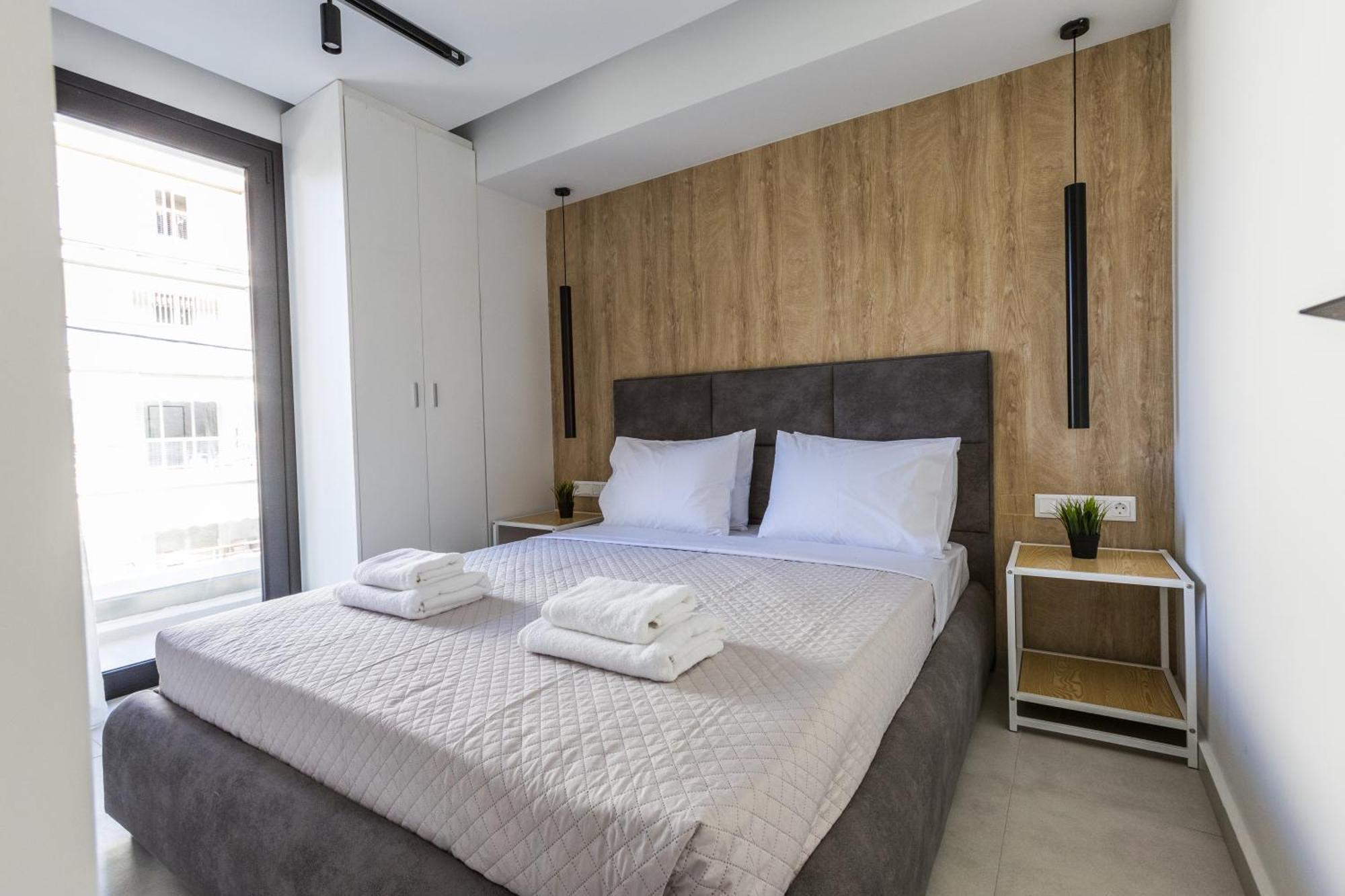 Varkiza Luxury Suites By Raise Вари Экстерьер фото